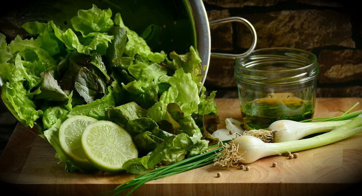 Низкокалорийные салаты для похудения из простых продуктов