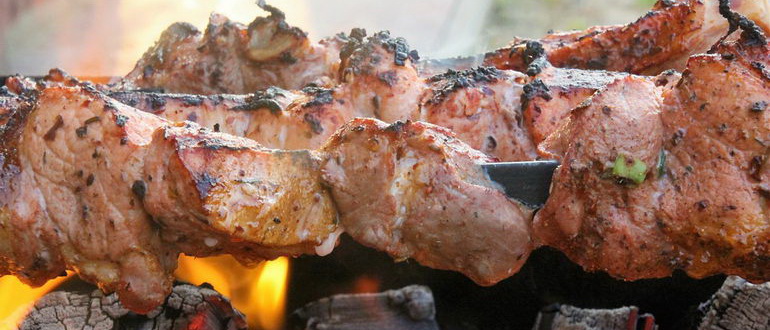 шашлык из говядины маринад самый вкусный чтобы мясо было мягким